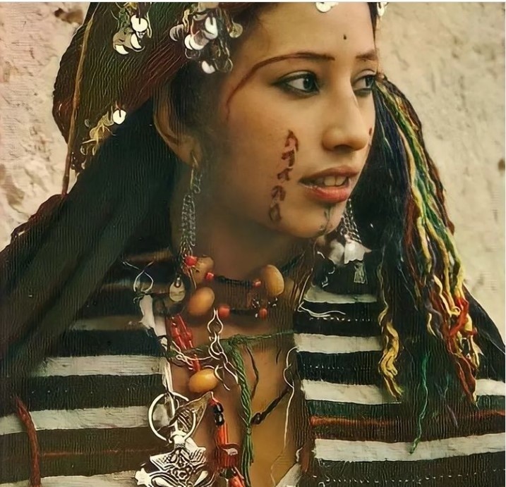 BERBER ’OLOGÍA’ - El Arte de la Artesanía Bereber